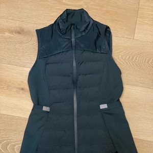 Nwt Lululemon down for it all vest